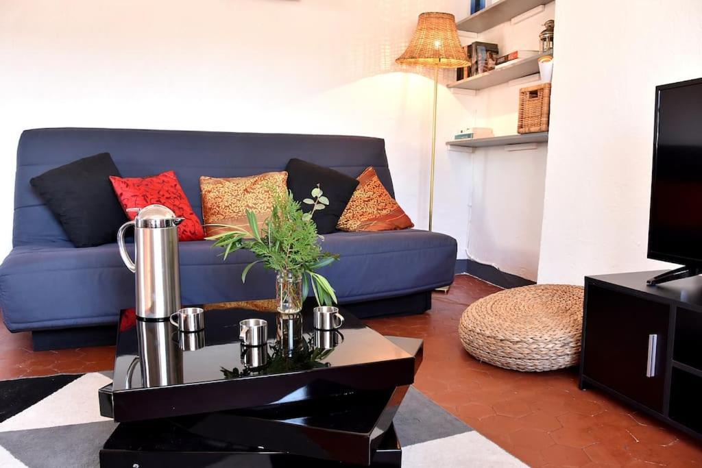 Lovely Flat In The Heart Of The Medieval City Hyères Exteriér fotografie